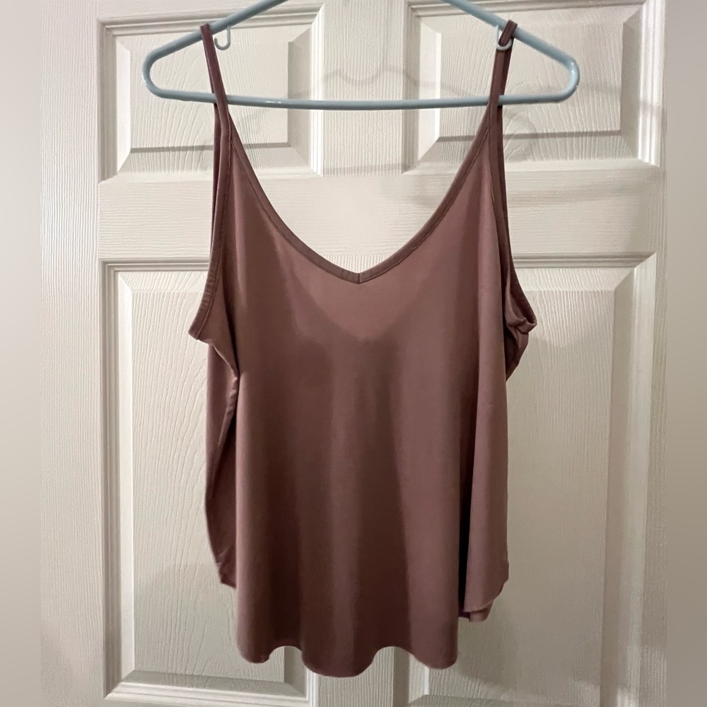 Tan flowy tank
